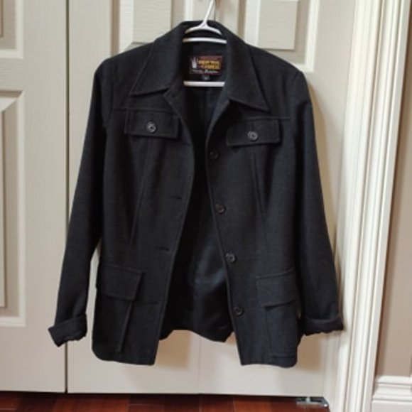 Aritzia Babaton Jacket - Picture 1 of 4